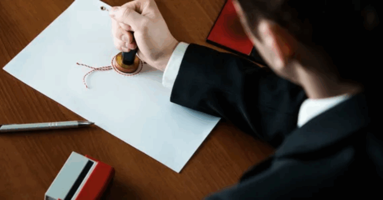 Do Mobile Notaries Carry Insurance?